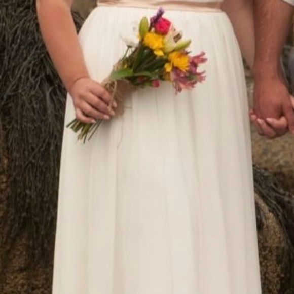 Wedding Dress - Picture 3 of 4